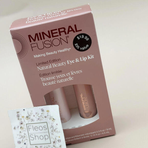 Mineral Fusion Natural Beauty Eye and Lip Kit - Picture 2 of 5